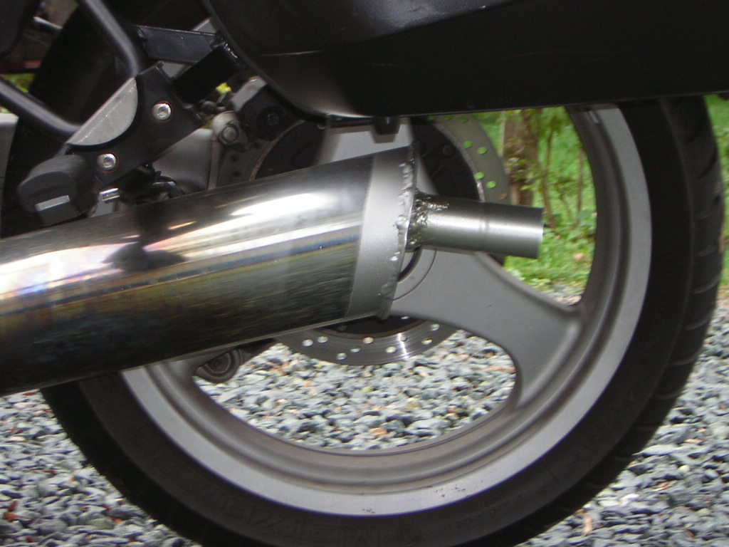 BMW R850R