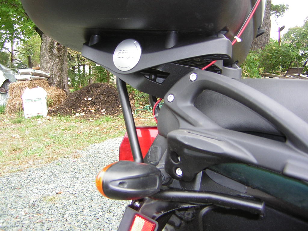 BMW R850R