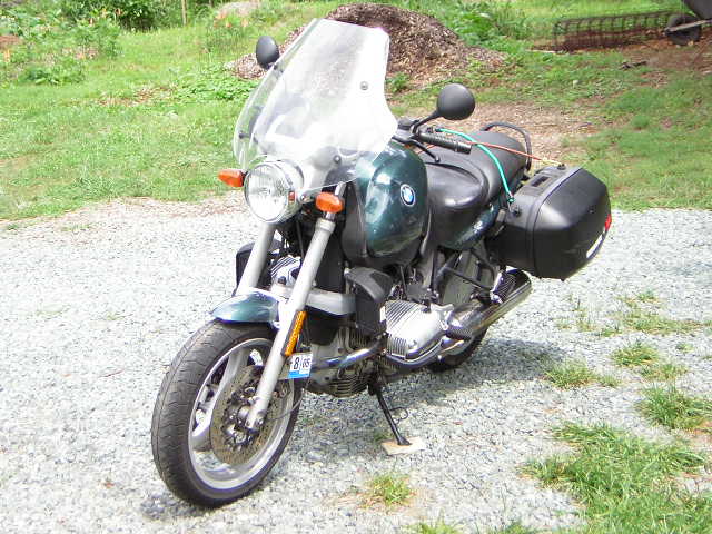 BMW R850R with hard luggage