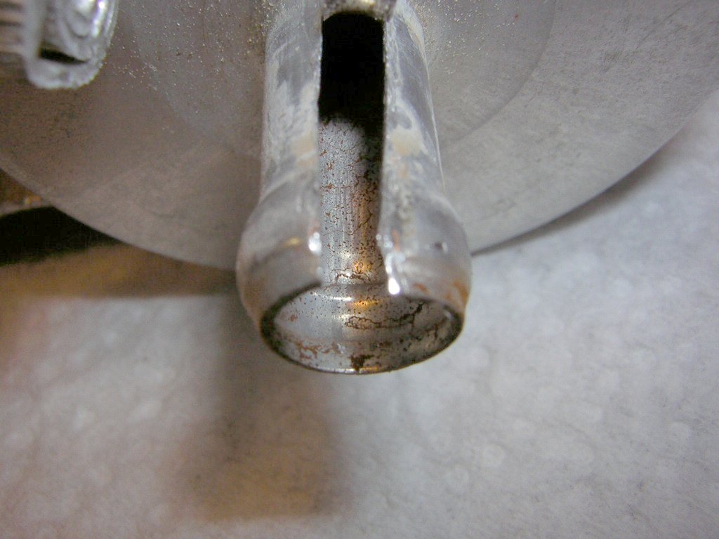 Fuel filter exposed