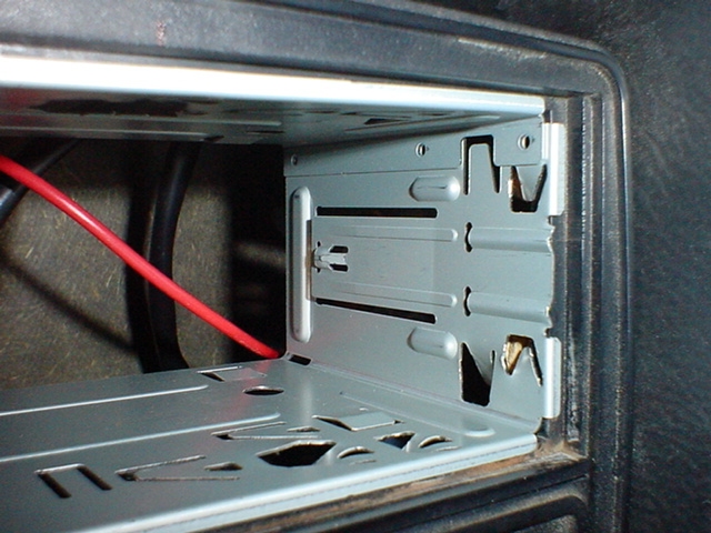VW Cabriolet, CD player, radio, install