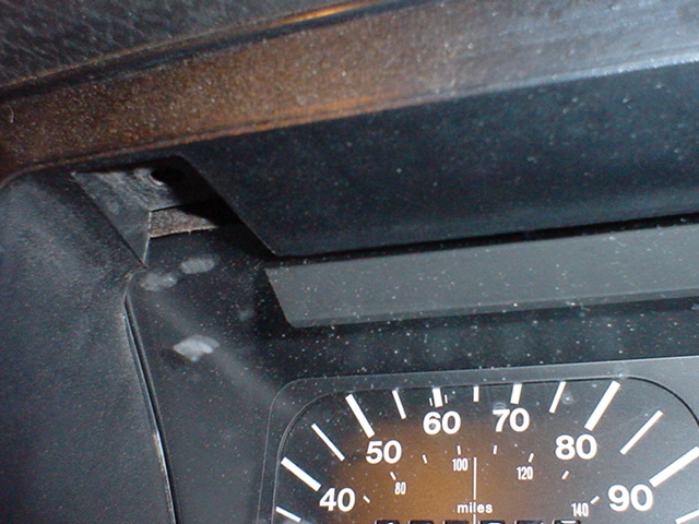VW Cabriolet, dashboard, instrument cluster, lights