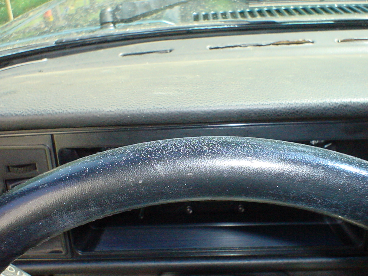 VW Cabriolet, body shop, over spray, mistake
