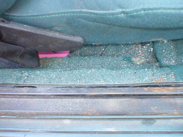VW Cabriolet, body shop, over spray, mistake