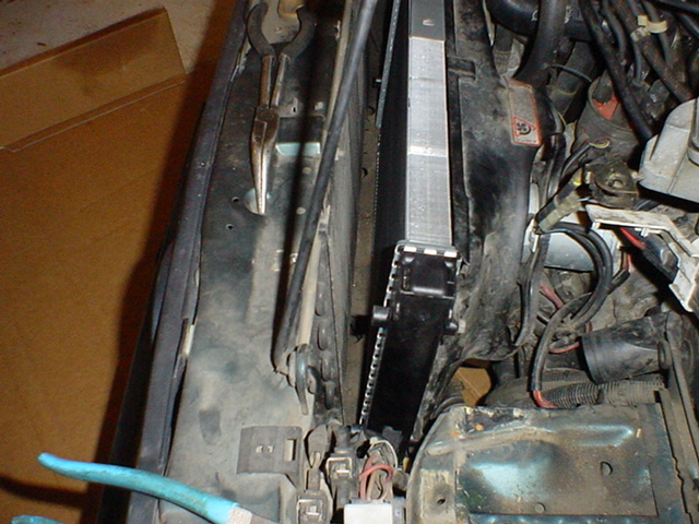 Volkswagen Cabriolet, radiator install, replace