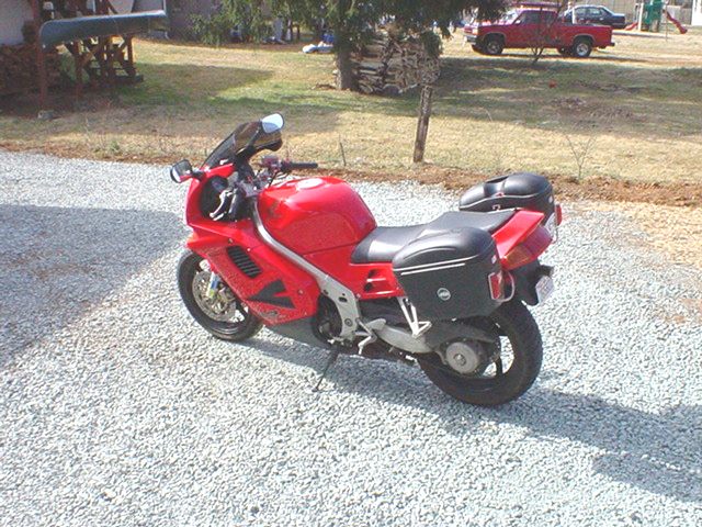 Honda VFR with Givi E21 monokey hard cases
