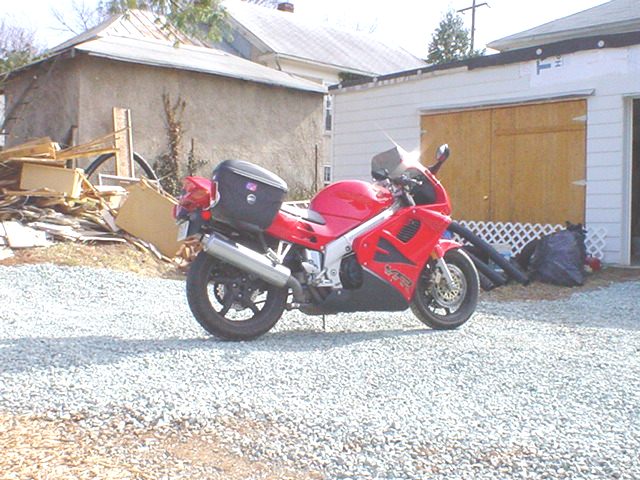 Honda VFR with Givi E21 monokey hard cases