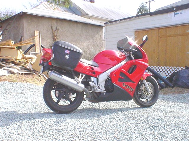 Honda VFR with Givi E21 monokey hard cases