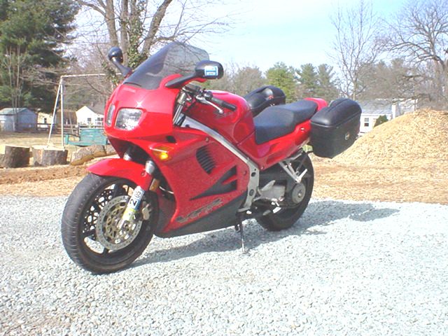Honda VFR with Givi E21 monokey hard cases