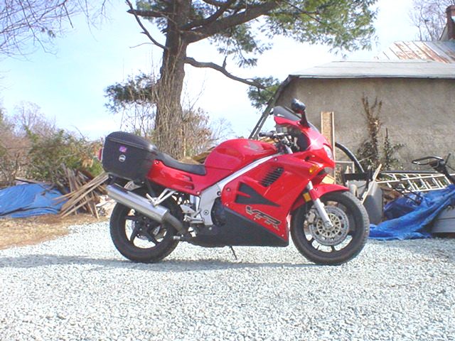 Honda VFR with Givi E21 monokey hard cases