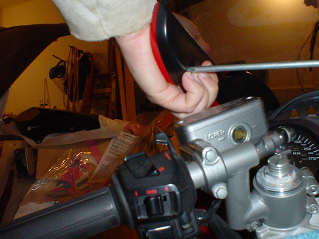 Honda VFR750 Interceptor windscreen screw