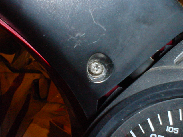 Honda VFR750 Interceptor windshield screw