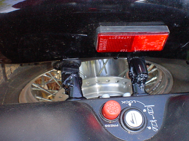 Givi hard case rack helmet lock