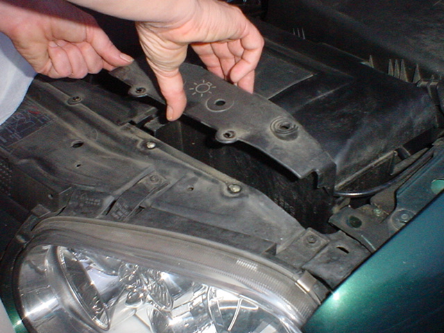 Golf III (3) year 2000 head light replacement