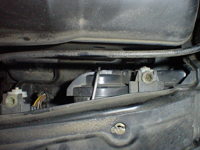 Golf III (3) year 2000 head light replacement