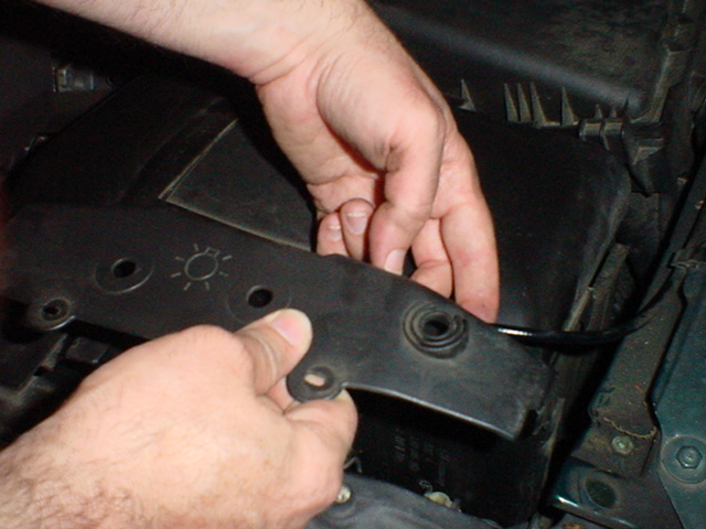 Golf III (3) year 2000 head light replacement